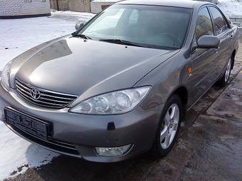 2004 Toyota Camry Photos