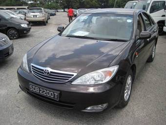 2004 Toyota Camry Photos