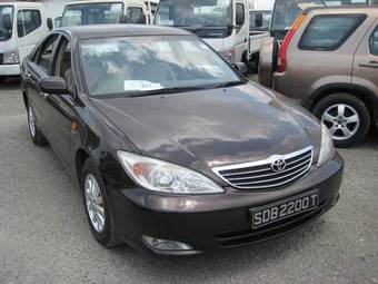 2004 Toyota Camry Photos