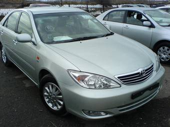 2004 Toyota Camry Photos