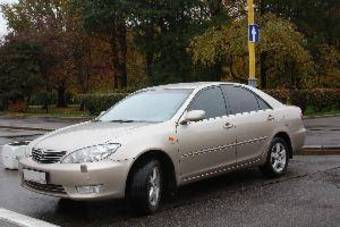 2004 Toyota Camry Photos