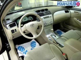 2004 Toyota Camry Photos