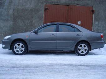 2004 Toyota Camry Pictures