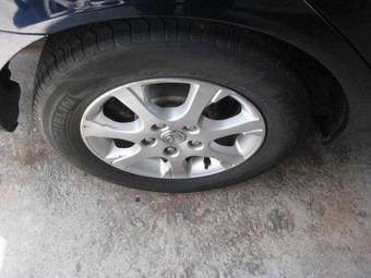 2004 Toyota Camry Pictures