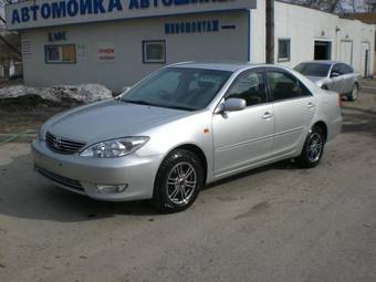 2004 Toyota Camry Pictures