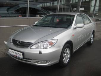 2004 Toyota Camry Photos