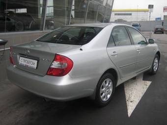 2004 Toyota Camry Pictures