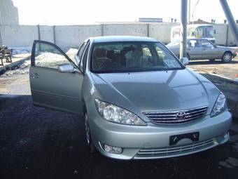 2004 Toyota Camry Photos