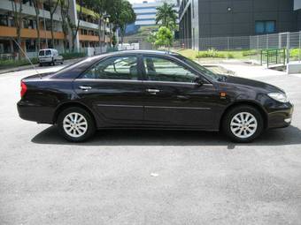 2004 Toyota Camry Pics