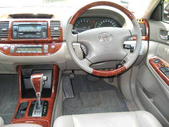 2004 Toyota Camry Photos