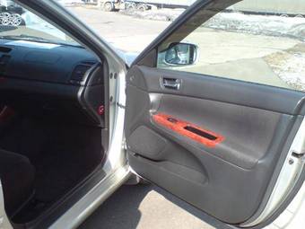 2004 Toyota Camry Pictures