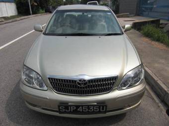 2004 Toyota Camry Pictures