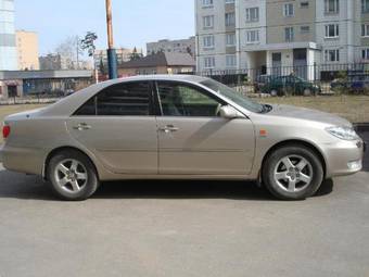 2004 Toyota Camry Images