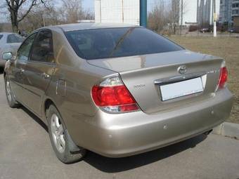 2004 Toyota Camry Pictures