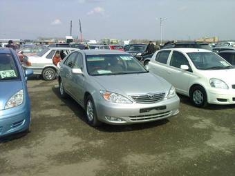 2004 Toyota Camry Photos