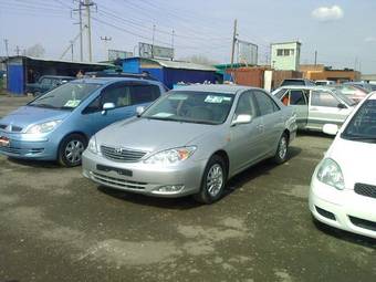 2004 Toyota Camry Pictures