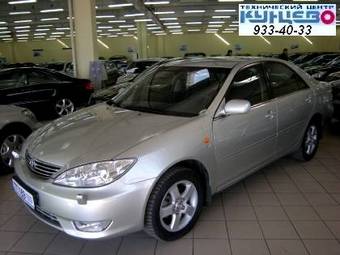 2004 Toyota Camry Images