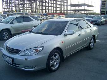 2004 Toyota Camry Photos