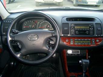 2004 Toyota Camry Photos