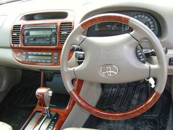 2004 Toyota Camry Wallpapers