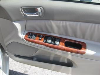2004 Toyota Camry Photos