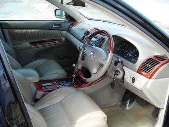 2004 Toyota Camry Pictures