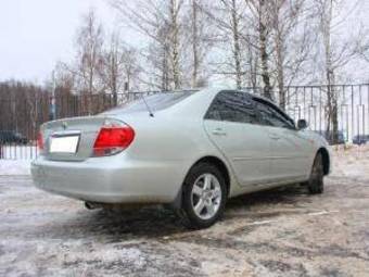 2004 Toyota Camry Photos