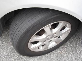 2004 Toyota Camry Pictures