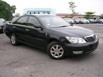 2004 Toyota Camry Wallpapers