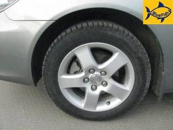 2004 Toyota Camry Pictures