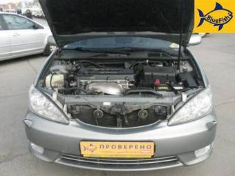 2004 Toyota Camry Photos