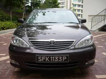 2004 Toyota Camry Pictures