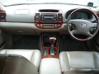 2004 Toyota Camry Pictures
