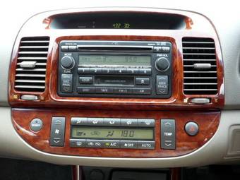 2004 Toyota Camry Photos