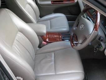 2004 Toyota Camry Pictures