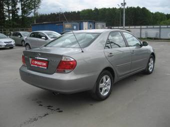 2004 Toyota Camry Photos