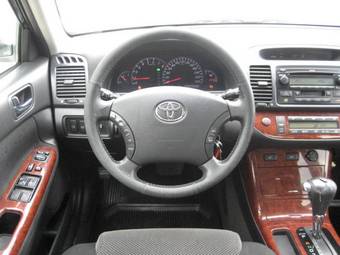 2004 Toyota Camry Photos