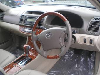 2004 Toyota Camry Pictures