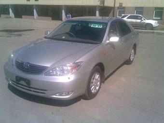 2004 Toyota Camry Pictures