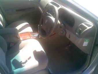 2004 Toyota Camry Pictures