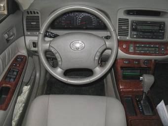 2004 Toyota Camry Photos