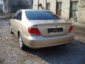 2004 Toyota Camry Wallpapers