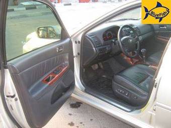 2004 Toyota Camry Pictures