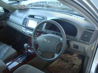 2004 Toyota Camry Photos