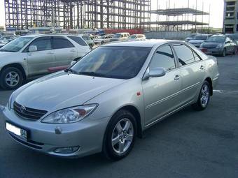 2004 Toyota Camry Pictures