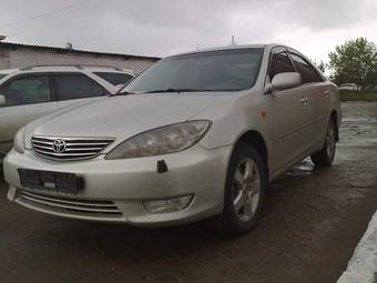 2004 Toyota Camry Pictures