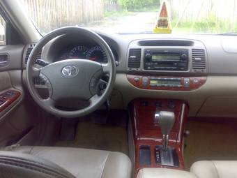 2004 Toyota Camry Pictures