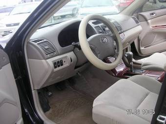 2004 Toyota Camry Pictures
