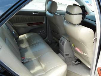 2004 Toyota Camry Photos