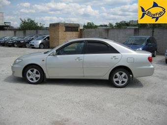 2004 Toyota Camry Pictures